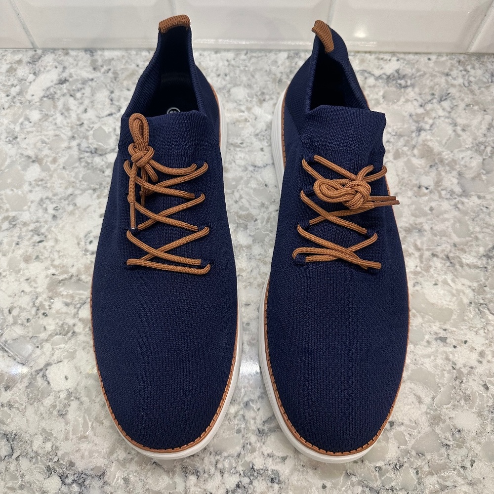 NEW MEN'S DARK BLUE NAVY PULL ON WHITE SOLE SOLED SHOES SIZE 15 EU 39
